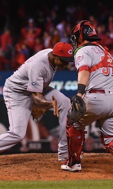 Cincinnati Reds enter the new year without a starting catcher on the roster